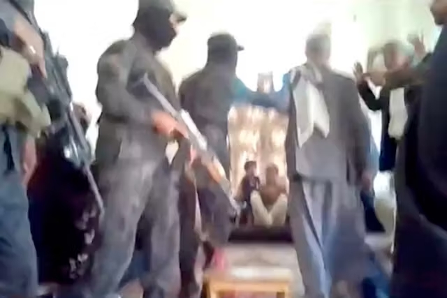 Attacco armato degli Houthi a una riunione bahai in Yemen, con l’arresto di almeno 17 persone, in un’ulteriore repressione