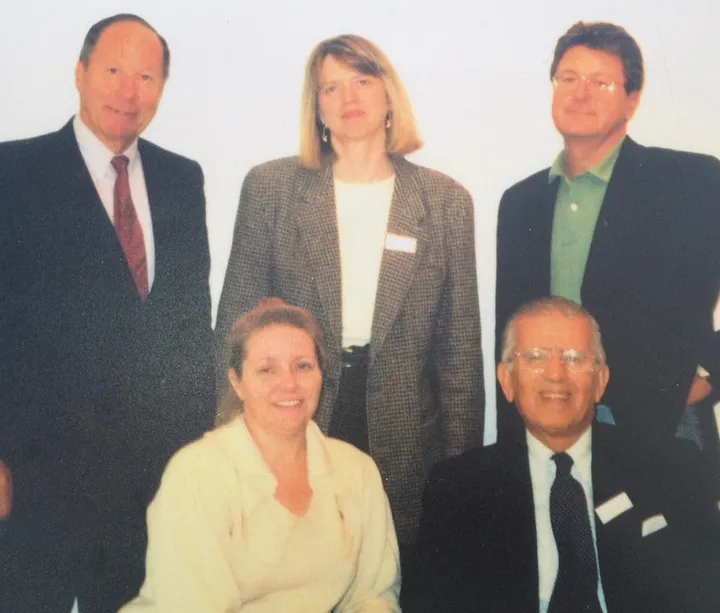 George Starcher fotografato con altri fondatori di EBBF