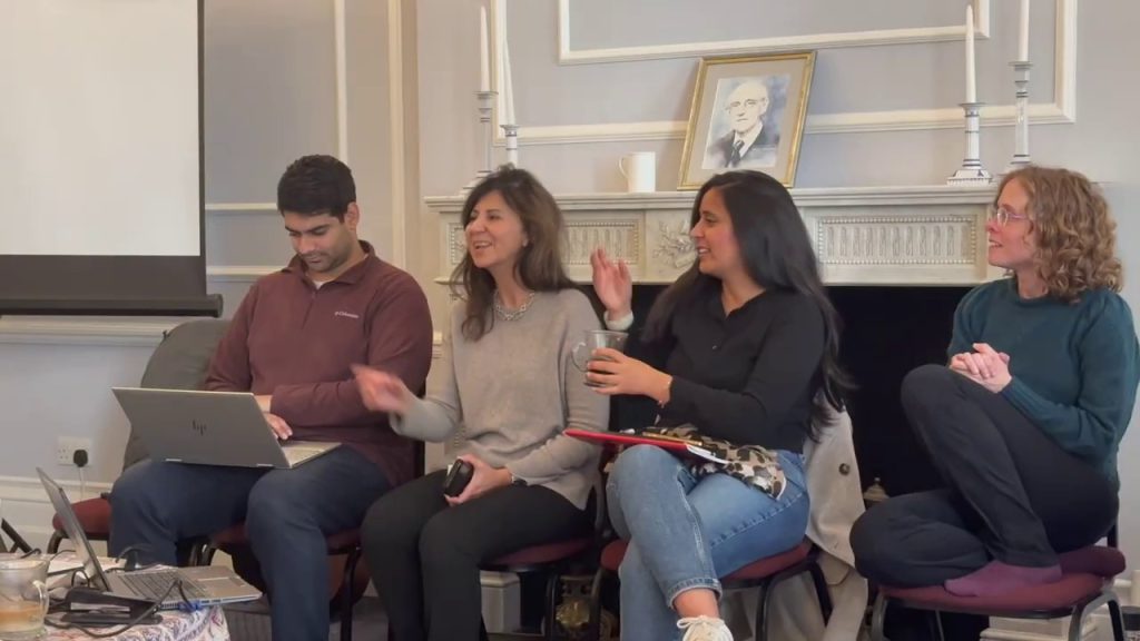 consultazione bahai messa in pratica nel Regno Unito tra istutuzioni e comunità